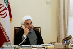 روحانی در تماس تلفنی با رئیس دانشگاه علوم پزشکی قم: بی تردید از این روزهای سخت عبور خواهیم کرد