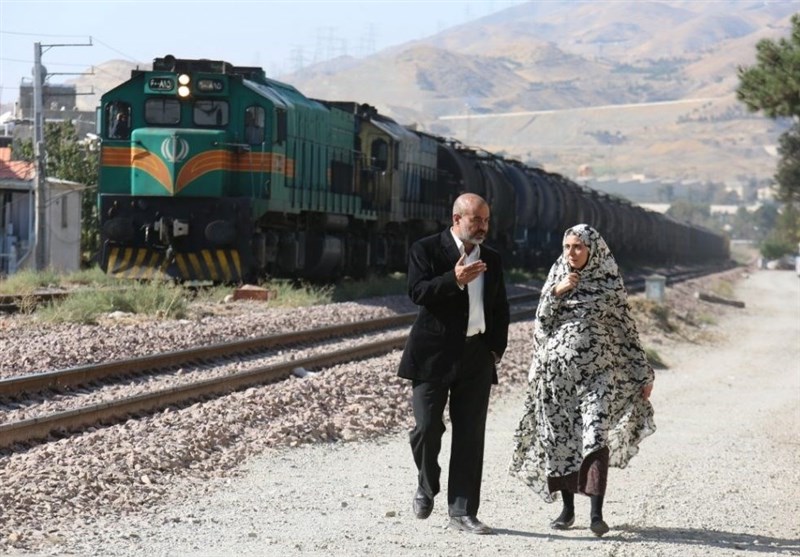 بحران خانواده متزلزل و بیپدر در آثار جشنواره فیلم فجر؛ این یک هشدار جدی است! بحران خانواده متزلزل و بیپدر در آثار جشنواره فیلم فجر؛ این یک هشدار جدی است!
