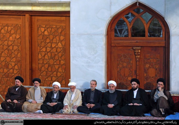 واکنش رهبر انقلاب به شعار «نبرد با آمریکا» و کنایه به ترامپ و عربستان: زرنگبازی ترامپ ایران را فریب نمیدهد| ما بحث نبرد را مطرح نمیکنیم، بحث از مقاومت میکنیم واکنش رهبر انقلاب به شعار «نبرد با آمریکا» و کنایه به ترامپ و عربستان: زرنگبازی ترامپ ایران را فریب نمیدهد| ما بحث نبرد را مطرح نمیکنیم، بحث از مقاومت میکنیم