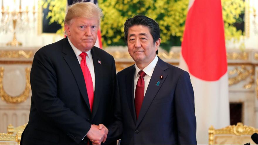 مقام ارشد ژاپن: «شینزو آبه» پیشنهاد گفتوگوی ایران و آمریکا را مطرح خواهد کرد| آبه دست خالی ایران را ترک نخواهد کرد| آبه با رهبر ایران دیدار خواهد کرد مقام ارشد ژاپن: «شینزو آبه» پیشنهاد گفتوگوی ایران و آمریکا را مطرح خواهد کرد| آبه دست خالی ایران را ترک نخواهد کرد| آبه با رهبر ایران دیدار خواهد کرد