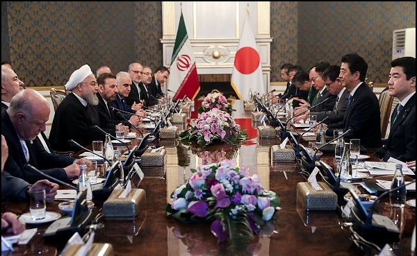 استقبال روحانی از سرمایه‌گذاری ژاپن در جنوب ایران| قدردانی «آبه» از ایران بخاطر پایبندی به برجام