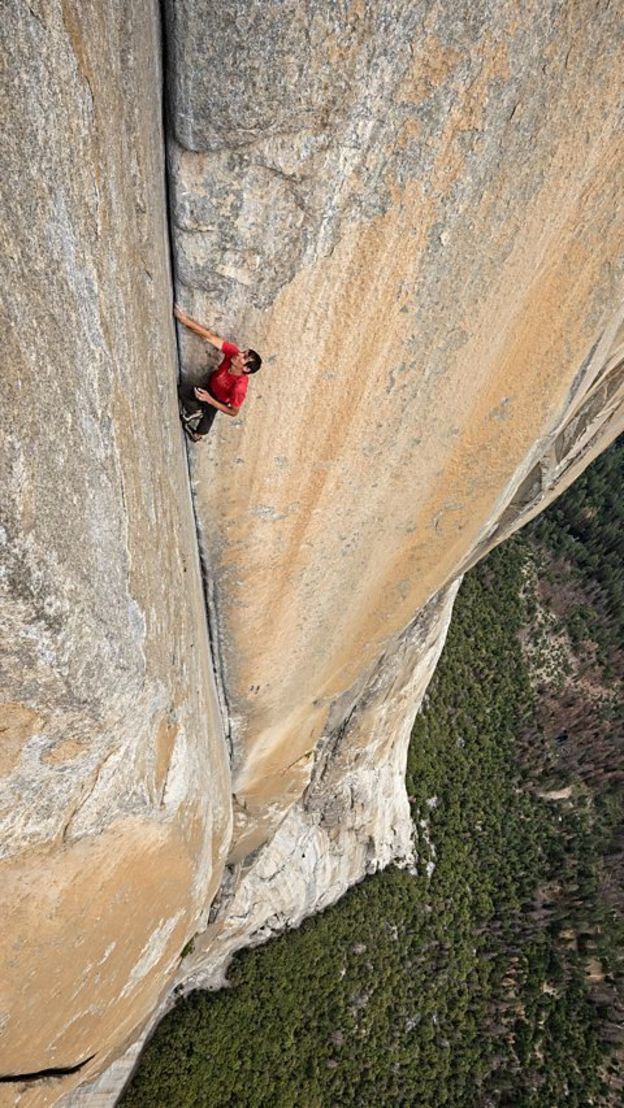 توصیه&zwnj;های بهترین سنگ&zwnj;نورد دنیا؛ چطور بر ترس غلبه کنیم