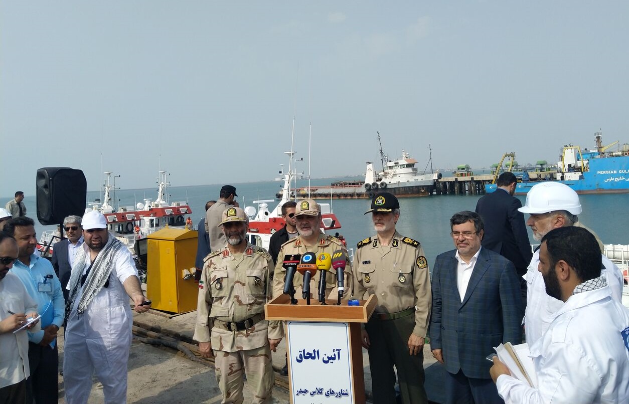 هشدار وزیر دفاع به انگلیس درباره توقیف نفتکش: بیپاسخ نمیماند هشدار وزیر دفاع به انگلیس درباره توقیف نفتکش: بیپاسخ نمیماند