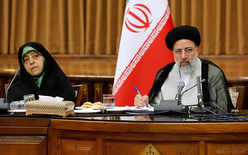 رئیس قوه قضاییه: هر آنچه یک خانم را در مضیقه قرار دهد، مصداق خشونت علیه زنان است|به هیچ عنوان مسائل اخلاقی و اجتماعی کشور در وضع بحرانی نیست| لایحه تامین امنیت زنان در برابر خشونت در دست بررسی است رئیس قوه قضاییه: هر آنچه یک خانم را در مضیقه قرار دهد، مصداق خشونت علیه زنان است|به هیچ عنوان مسائل اخلاقی و اجتماعی کشور در وضع بحرانی نیست| لایحه تامین امنیت زنان در برابر خشونت در دست بررسی است