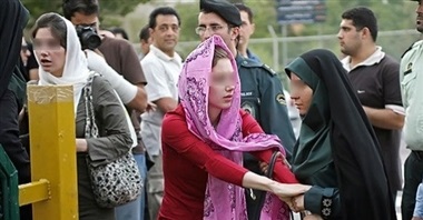تصمیم‌گیران پوشش زنان| چرا مقاومت‌ها در برابر اجبار حجاب رو‌ز به‌روز بیشتر می‌شود؟