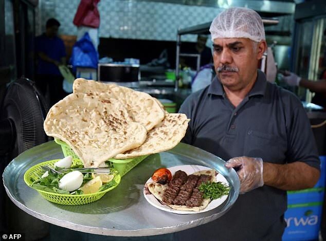 نان ایرانی مهمان سفره‌های کویتی+عکس