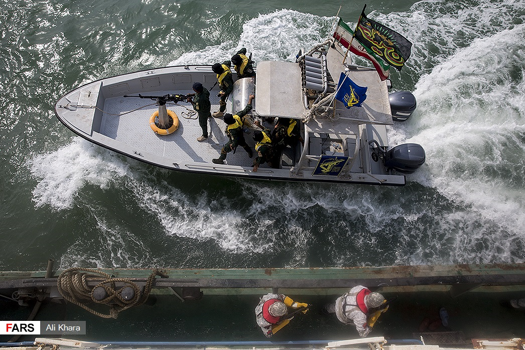 کدام یگان سپاه نفتکش انگلیسی را توقیف کرد؟+عکس