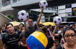 رویارویی پلیس و معترضان در تظاهرات بزرگ هنگ‌کنگ