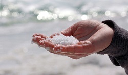 نمک دریا عامل انتقال بیماری‌های شیمیایی و عفونی
