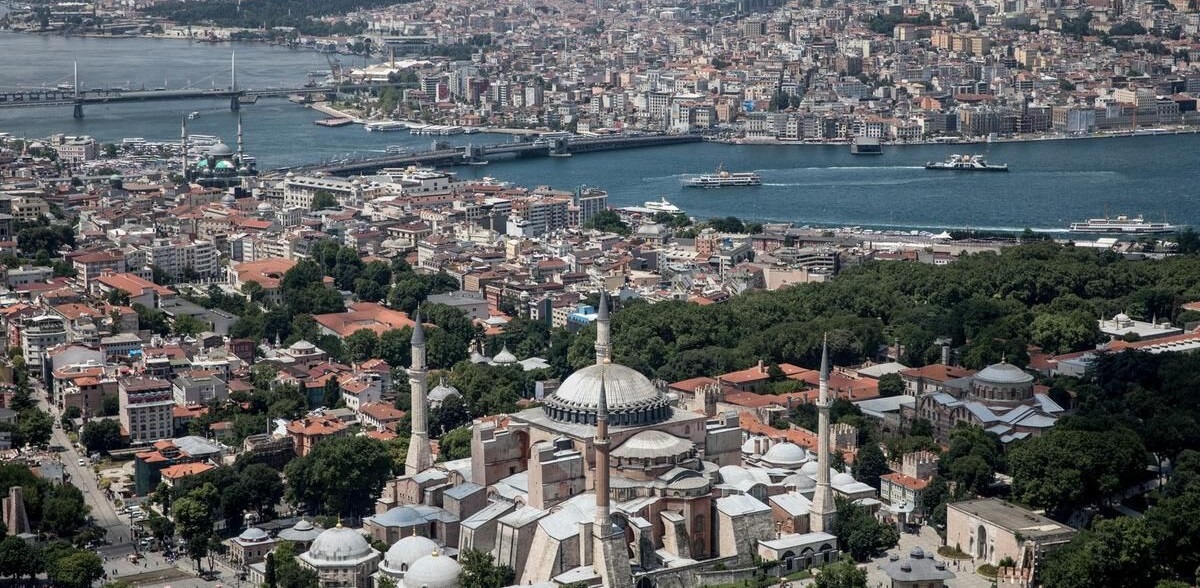 خروج ۵۵۰ میلیون دلار ارز از ایران برای خرید ملک در ترکیه خروج ۵۵۰ میلیون دلار ارز از ایران برای خرید ملک در ترکیه