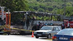 آتش گرفتن اتوبوس در ترکیه ۵ کشته داد