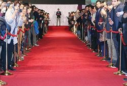 لزوم برگزاری جشن یا جشنواره‌های مستقل سینمایی در ایران