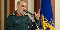 واکنش فرمانده سپاه به ادعای آمریکا: رسما اعلام می‌کنم هیچ پهپادی از ایران ساقط نشده