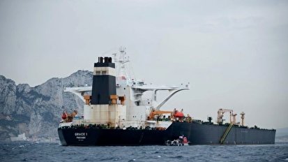 مبادله اسناد با انگلیس برای آزادسازی کشتی نفتی ایران در جبل الطارق| تهران و لندن معامله کردند؟