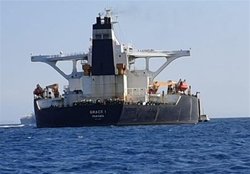 جبل الطارق تا ساعاتی دیگر در مورد آزادسازی نفتکش ایرانی تصمیم می‌گیرد/احتمال آزادی نفتکش انگلیسی
