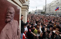 صدور مجوز تجمع ۱۰۰ هزار نفری برای معترضان در مسکو