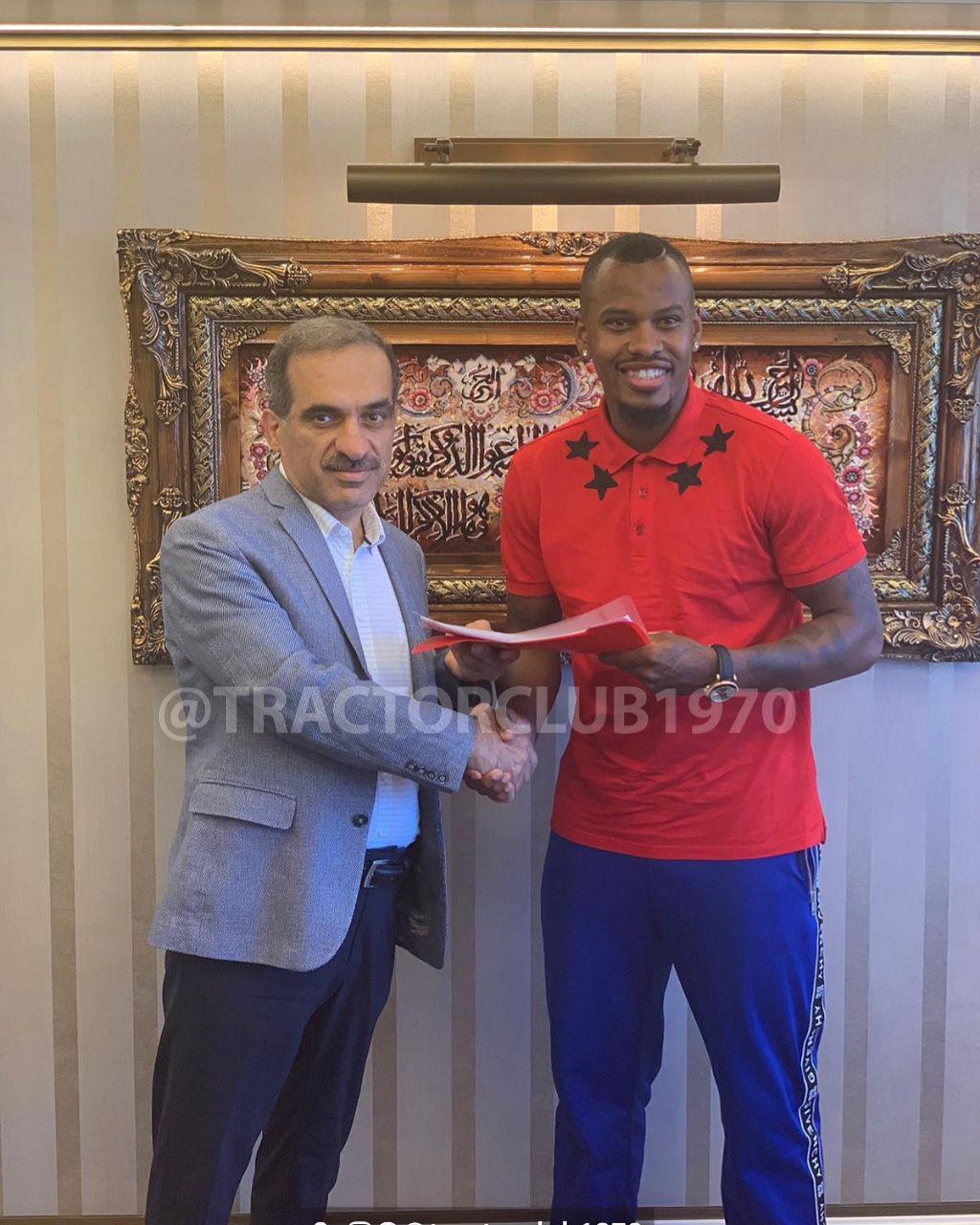 گرانترین بازیکن تاریخ لیگ در تراکتور+عکس گرانترین بازیکن تاریخ لیگ در تراکتور+عکس