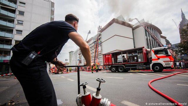 موزه هنرهای معاصر فرانکفورت آتش گرفت