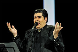 انتقاد شدید کیهان از حضور فرزانه کابلی در کنسرت سالار عقیلی