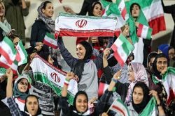 نمایندگان فیفا در تهران/ بررسی شرایط حضور زنان در ورزشگاه