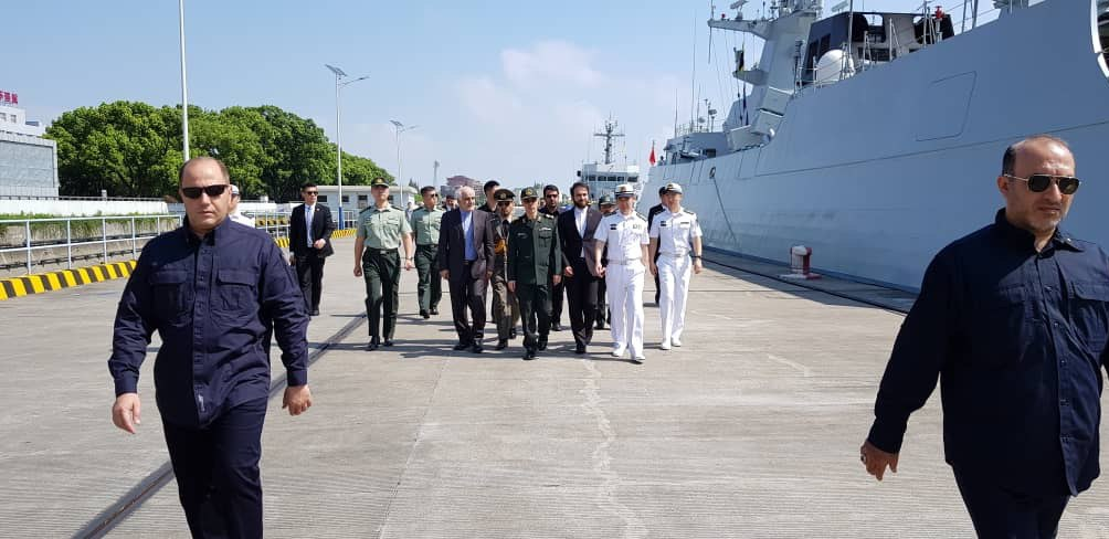 بازدید سرلشکر باقری از پایگاه دریایی منطقه شانگهای/عکس بازدید سرلشکر باقری از پایگاه دریایی منطقه شانگهای/عکس