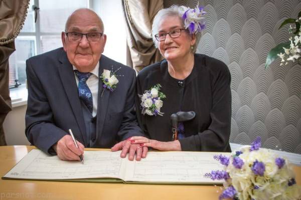 مراسم ازدواج عروس ۸۰ ساله و داماد ۹۱ ساله+عکس