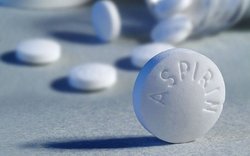 اختلاف‌نظرها درباره فوائد و مضرات مصرف روزانه آسپرین