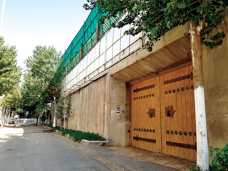 در باغ وحش مرموز حسن رعیت، دستیار بابک زنجانی چه میگذرد؟+عکس در باغ وحش مرموز حسن رعیت، دستیار بابک زنجانی چه میگذرد؟+عکس