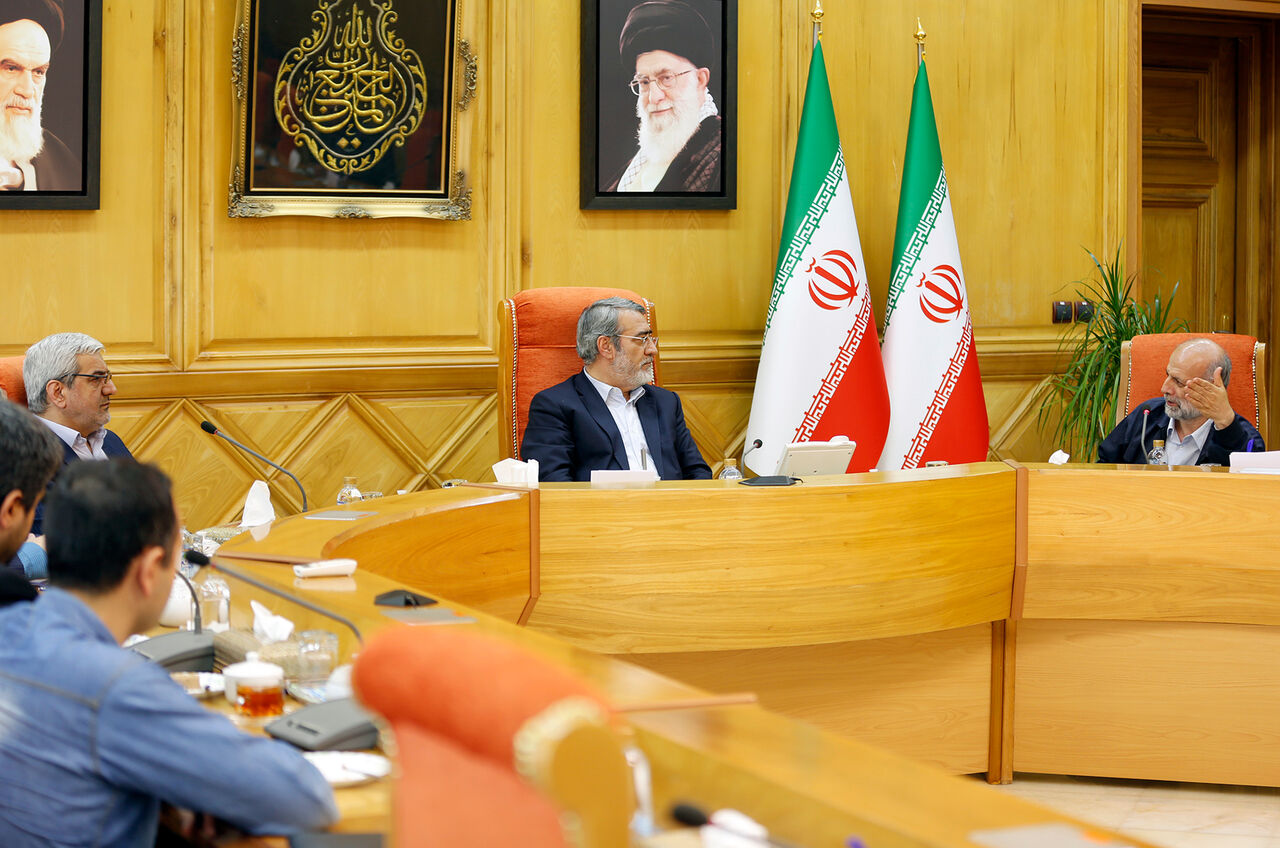 دیدار وزیر کشور و اعضای خانه کارگر+عکس دیدار وزیر کشور و اعضای خانه کارگر+عکس