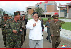 دیدار میدانی رهبر کره شمالی / اون از پروژه ساخت یک تفرجگاه بازدید کرد