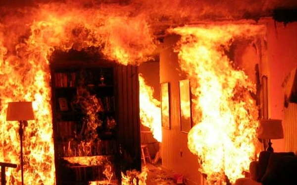 آتش‌سوزی منزل مسکونی در بندرعباس/ ۳ کشته و ۴ مصدوم