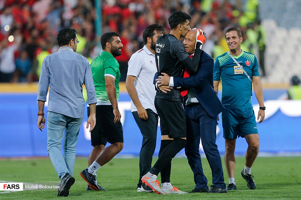 عکس| بوسیه بیرانوند بر پیشانی کالدرون