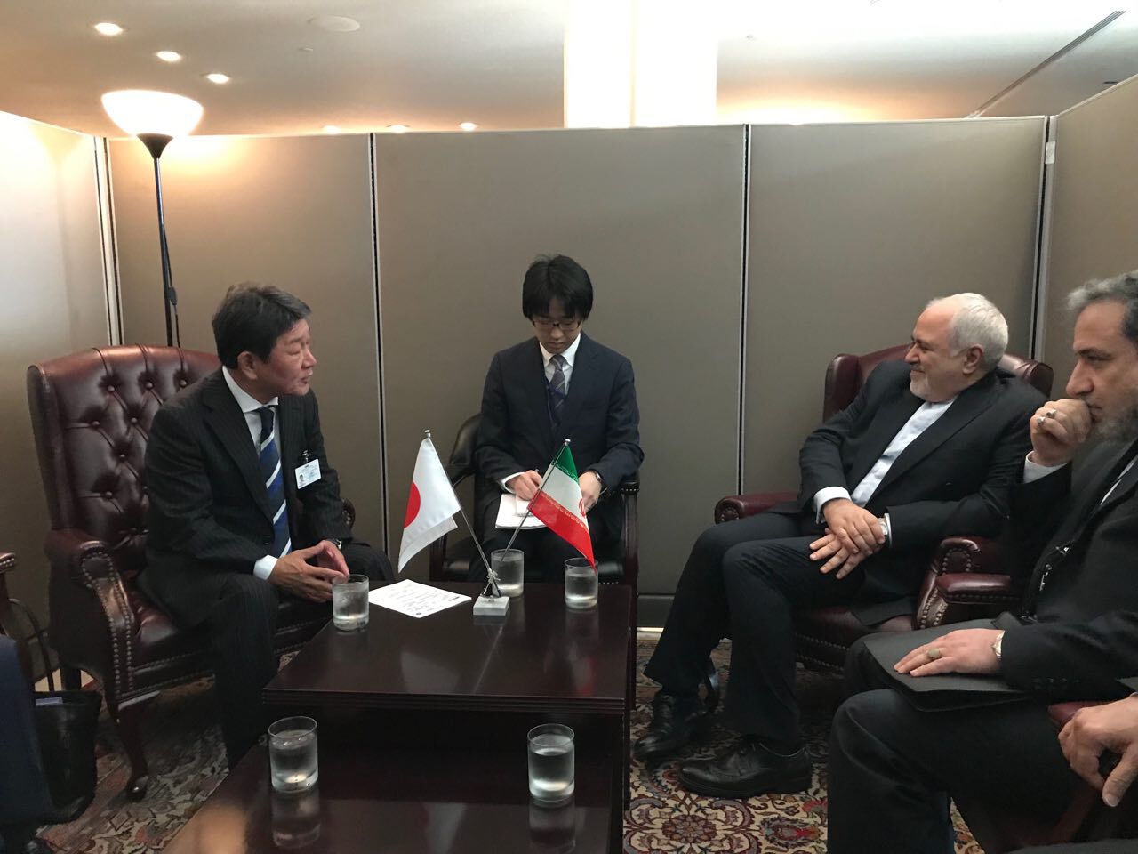 دیدار وزیر خارجه ژاپن و ظریف+عکس