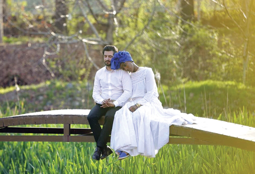 پسر ایرانی که با دختر یک ملکه قبیله آفریقایی ازدواج کرده+ عکس