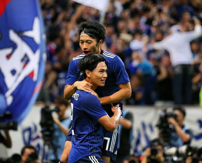 پیروزی ۶ گله ژاپن مقابل مغولستان+عکس پیروزی ۶ گله ژاپن مقابل مغولستان+عکس