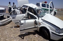 تصادف سمند و اتوبوس در جاده ایلام - مهران/ یک کشته و 4 زخمی