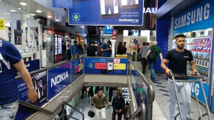 ماجرای لغو معافیت ۸۰ دلاری و افزایش قیمت گوشی چیست؟