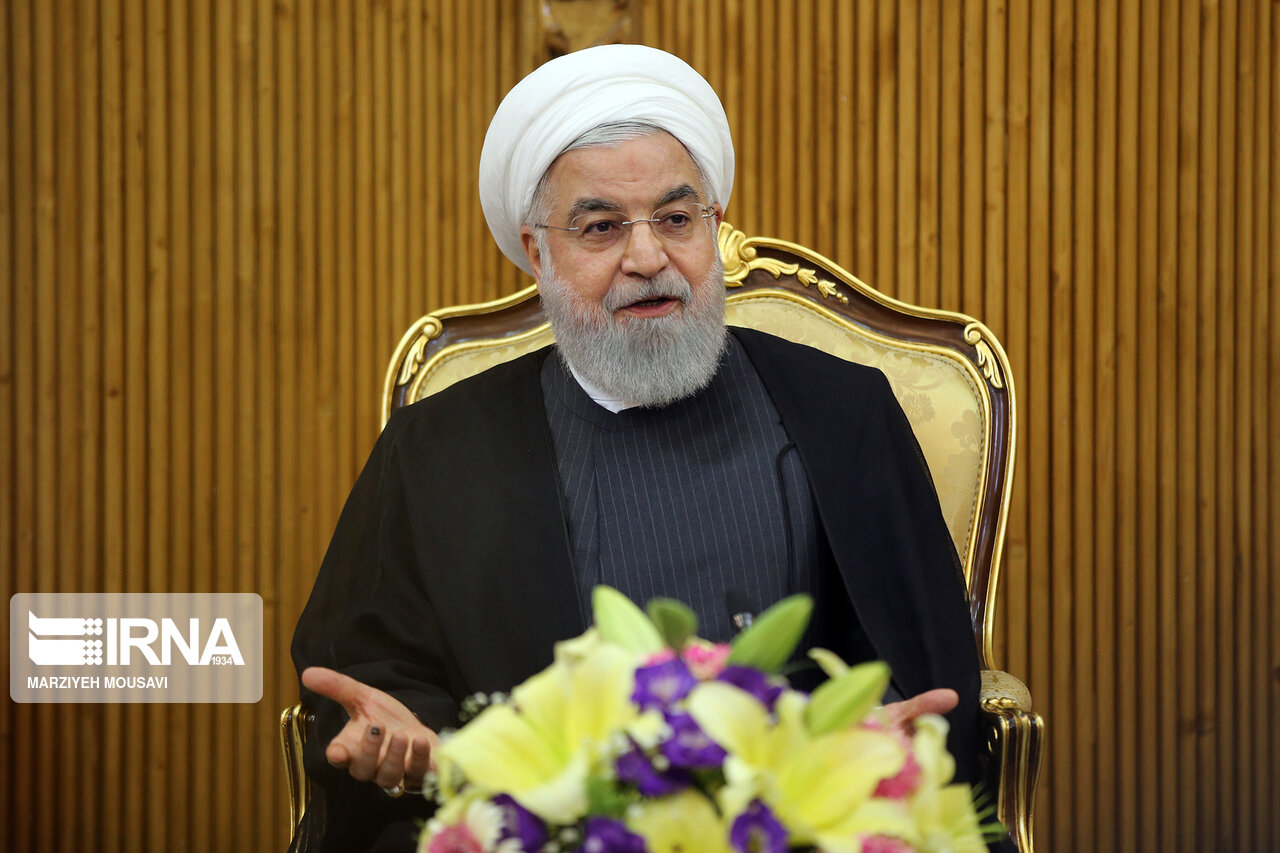 روحانی درگذشت پدر شهیدان سپهری را تسلیت گفت روحانی درگذشت پدر شهیدان سپهری را تسلیت گفت