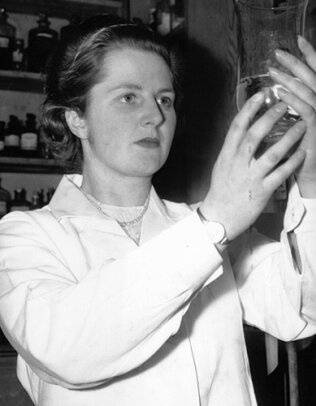 تصویری از روزگار جوانی مارگارت تاچر