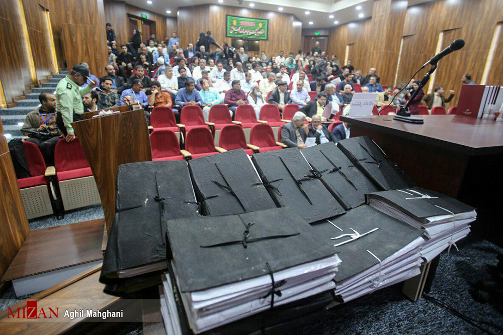 ۳۰ هزار صفحه، ۳ هزار شاکی و حیف و میل ۹۷ میلیاردی پول مردم؛ در اولین جلسه دادگاه پرونده لیزینگ خودرو، پرهام آزادشهر چه گذشت؟