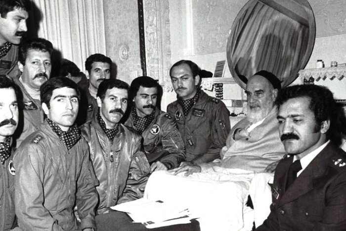 اسطوره ارتش در جنگ؛ روایتی از عملیات حیرتآور خلبان کرمانشاهی+عکس اسطوره ارتش در جنگ؛ روایتی از عملیات حیرتآور خلبان کرمانشاهی+عکس