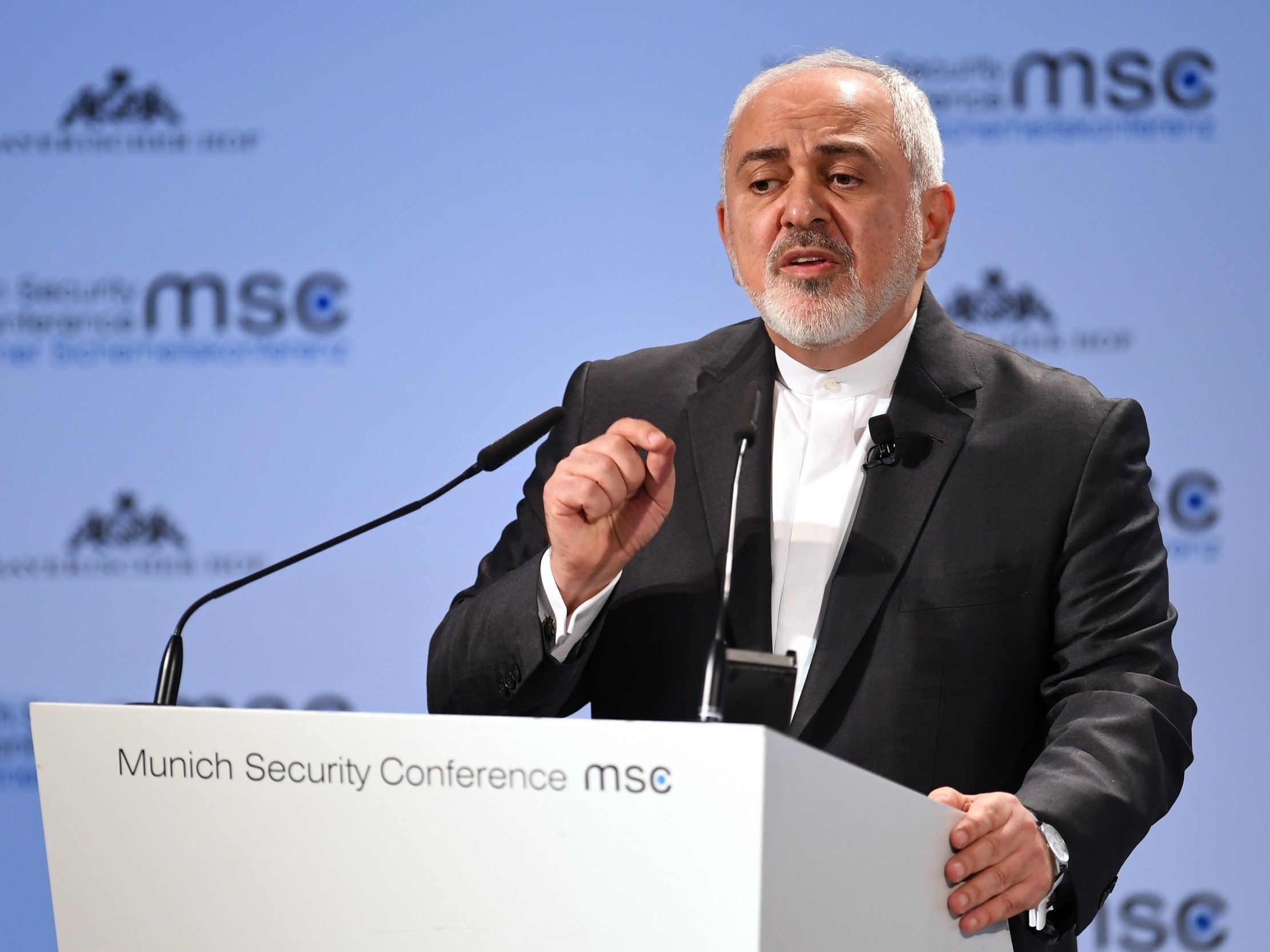 ظریف: اروپا در لغو تحریمها جدی نیست/عربستان درک کند که نمیتواند امنیتش را از آمریکا بخرد ظریف: اروپا در لغو تحریمها جدی نیست/عربستان درک کند که نمیتواند امنیتش را از آمریکا بخرد