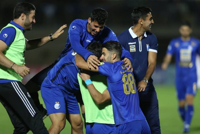 استراماچونی اسیر خوشحالی معروف غلامپور شد/ سرمربی ایتالیایی محبوب سکوهای آبی+عکس استراماچونی اسیر خوشحالی معروف غلامپور شد/ سرمربی ایتالیایی محبوب سکوهای آبی+عکس