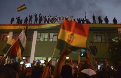 اعتراضات به نتیجه انتخابات در بولیوی ادامه دارد /پلیس به معترضان پیوست/مورالس: استعفا نمی‌دهم