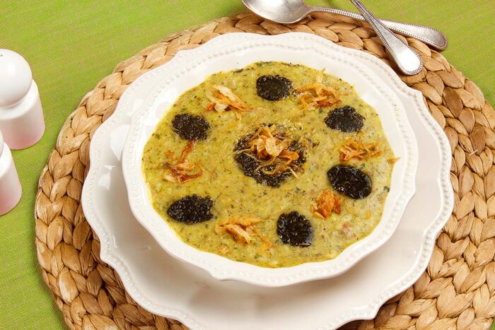 طرز تهیه و دستور پخت آش جو؛ غذای دلچسب در هوای سرد طرز تهیه و دستور پخت آش جو؛ غذای دلچسب در هوای سرد