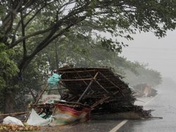 آوارگی 2 میلیون نفر در هند و بنگلادش بر اثر طوفان
