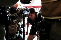 بیست‌ و چهارمین هفته از اعتراضات هنگ‌کنگ و شلیک گاز اشک‌آور