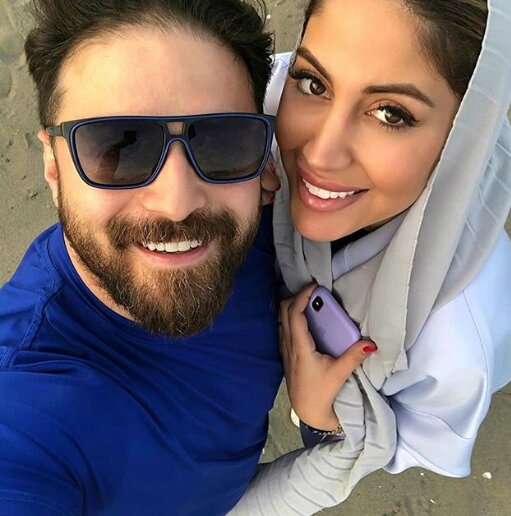 عکس| سلفی بابک جهانبخش و همسرش