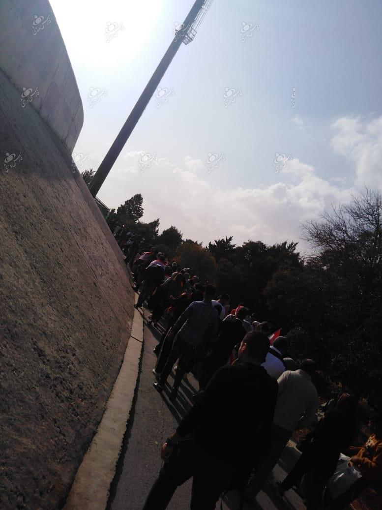 درهای ورزشگاه امان باز شد؛ لیدر تیم اردن حامی عراق مقابل ایران+عکس درهای ورزشگاه امان باز شد؛ لیدر تیم اردن حامی عراق مقابل ایران+عکس