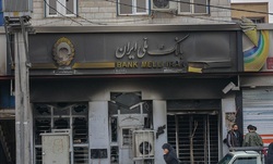 خسارات روز گذشته در پی اعتراضات بنزینی در غرب تهران/تصاویر